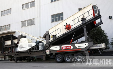 車載流動(dòng)錘式破碎機(jī)多少錢？產(chǎn)量多高？