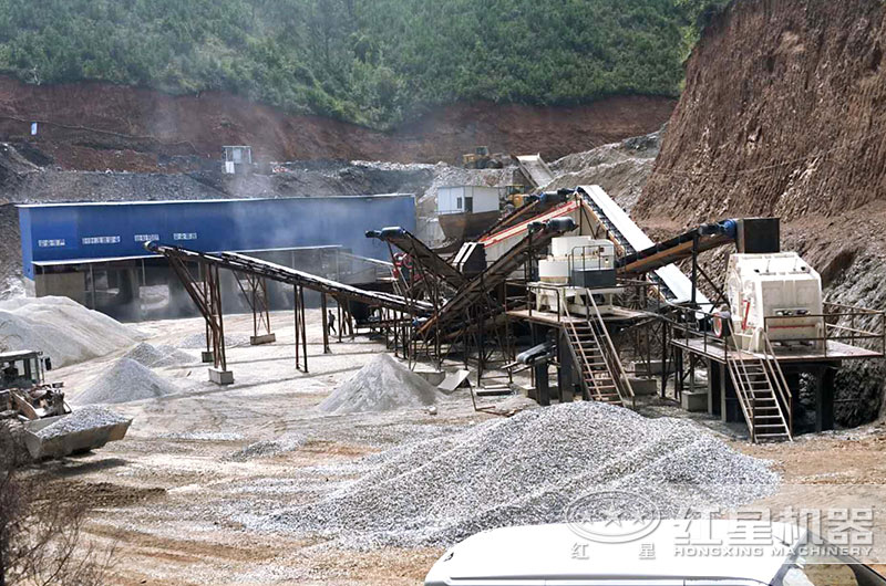 制砂設備生產現場，反擊破搭配制砂機，破碎軟料